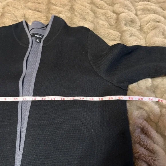 Alfani Longline Cardigan Black Fur Cuffs Size M Classic Mob Wife Chic Y2K - Picture 6 of 7